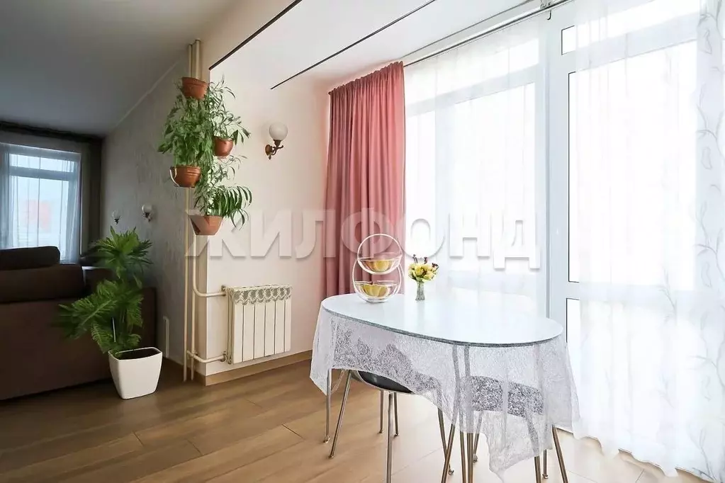 3-к кв. Томская область, Томск ул. Яковлева, 15 (76.0 м) - Фото 1