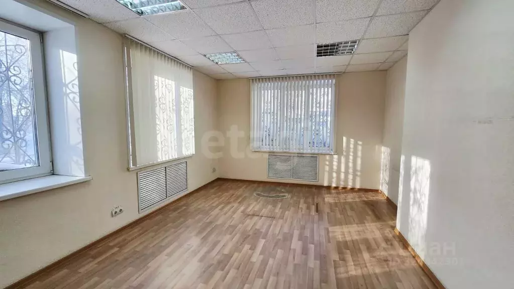 3-к кв. Удмуртия, Ижевск ул. Коммунаров, 249 (75.5 м) - Фото 2