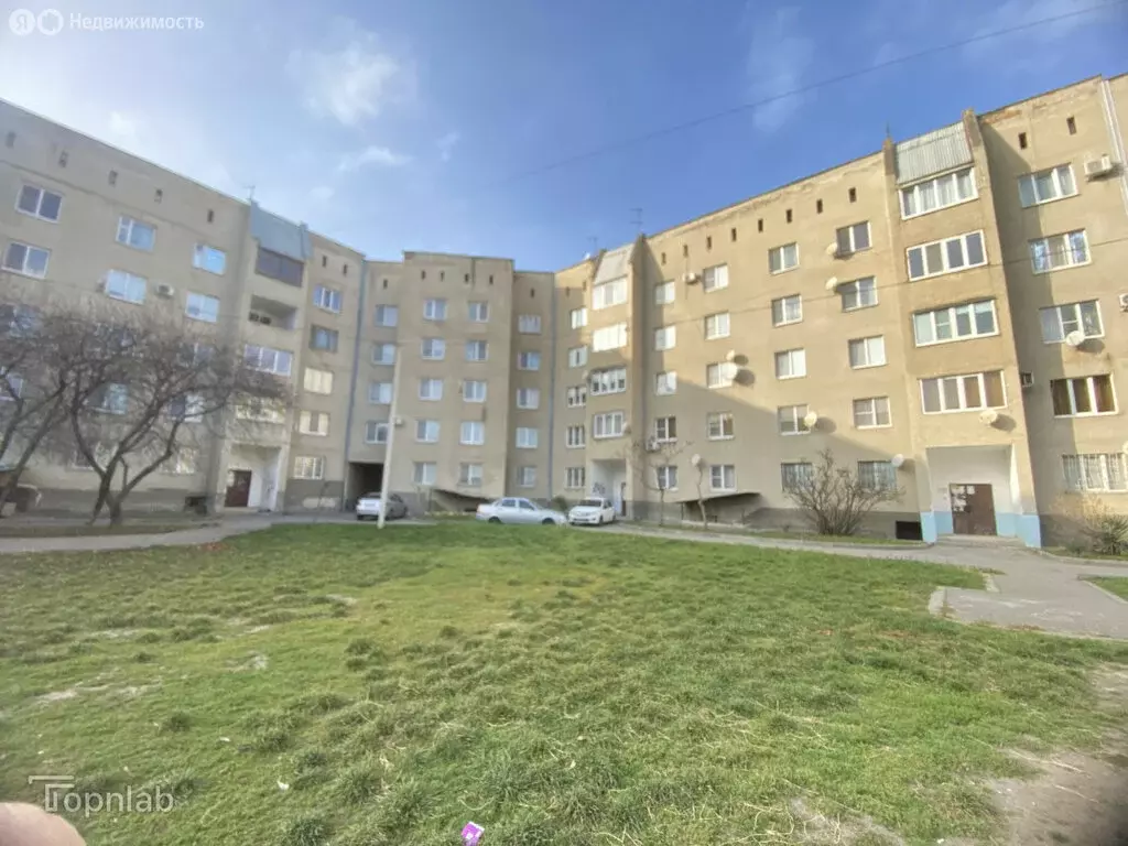 2-комнатная квартира: Нальчик, улица Ю.А. Гагарина, 24 (58.2 м) - Фото 1