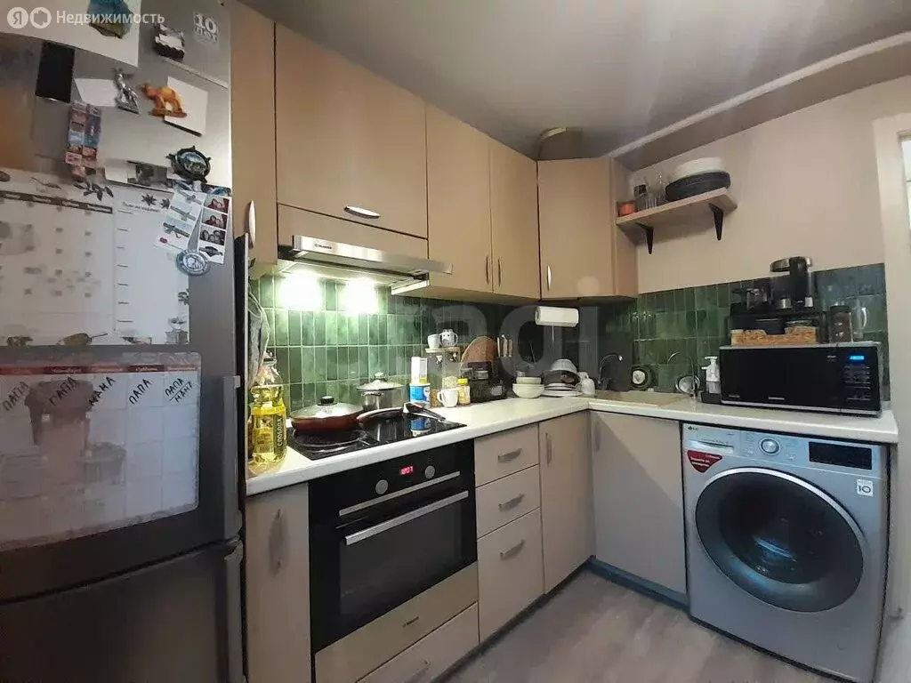 2-комнатная квартира: Тюмень, улица Александра Логунова, 20 (49.9 м) - Фото 1
