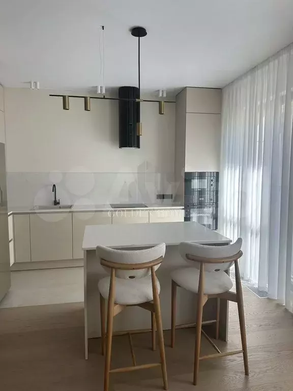 4-к. квартира, 161 м, 3/7 эт. - Фото 1