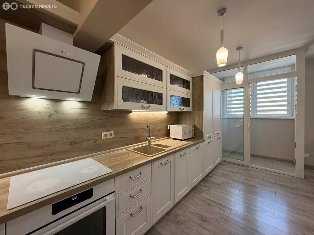 2-комнатная квартира: Анапа, улица Толстого, 130к1 (70.3 м) - Фото 1