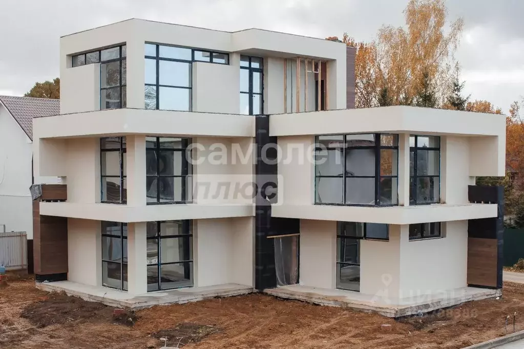 Дом в Москва д. Ватутинки, Искра-1 СНТ, ул. Зеленая, 88 (269 м) - Фото 1