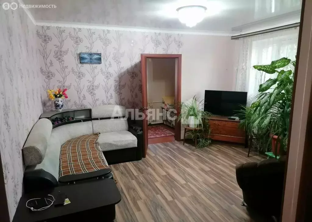 2-комнатная квартира: Каменск-Шахтинский, микрорайон Лиховской, ... - Фото 0