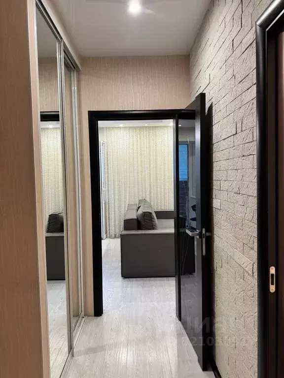 1-к кв. Волгоградская область, Волгоград бул. Энгельса, 23А (46.0 м) - Фото 2