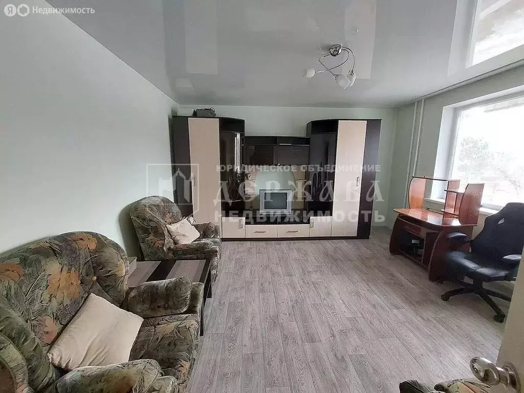 2-комнатная квартира: Кемерово, Октябрьский проспект, 80Б (51 м) - Фото 0