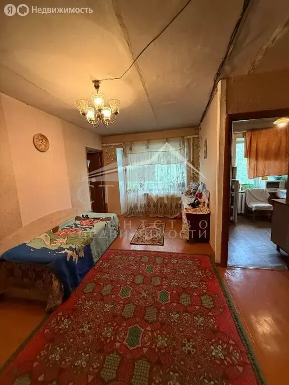 3-комнатная квартира: Саратов, улица имени Н.Г. Чернышевского, 55А (43 ... - Фото 0