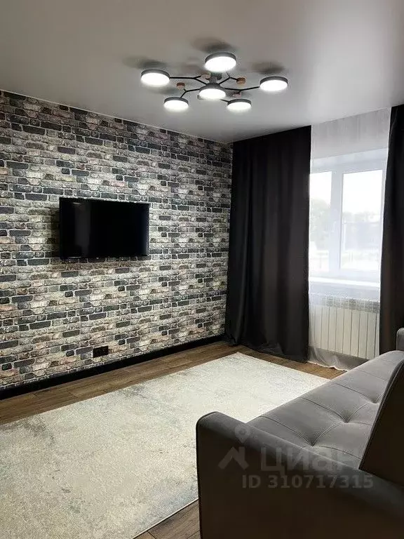 1-к кв. Омская область, Омск ул. Успенского, 31Б (40.0 м) - Фото 1