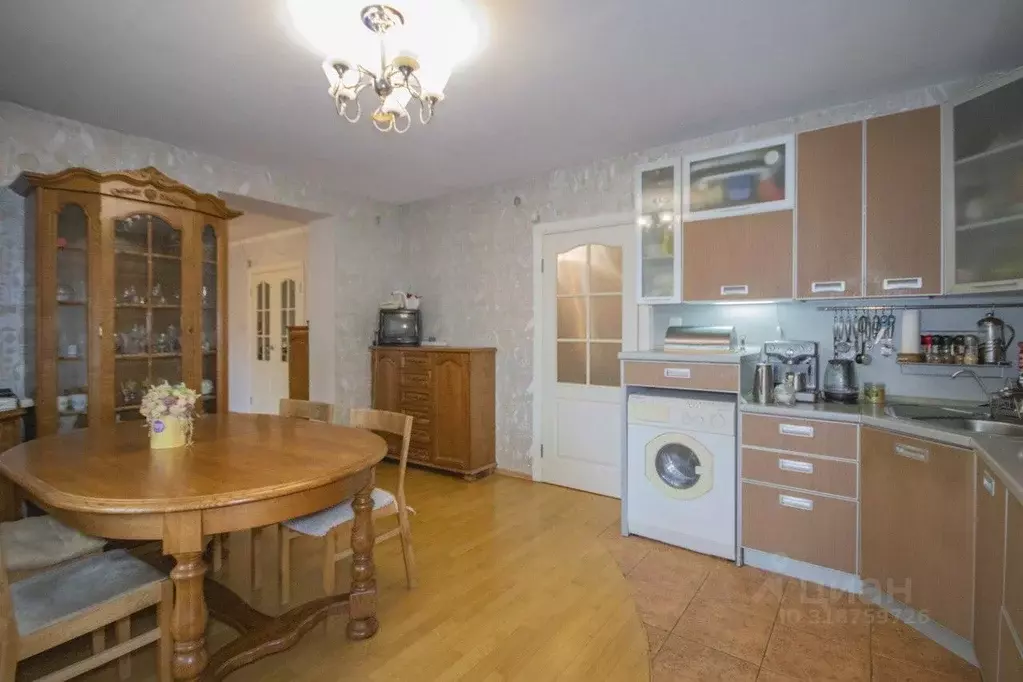 3-к кв. Свердловская область, Екатеринбург ул. Репина, 107 (92.5 м) - Фото 2