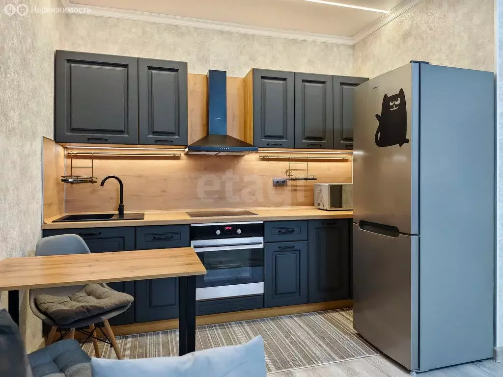 1-комнатная квартира: Тюмень, Холодильная улица, 138 (58.4 м) - Фото 1