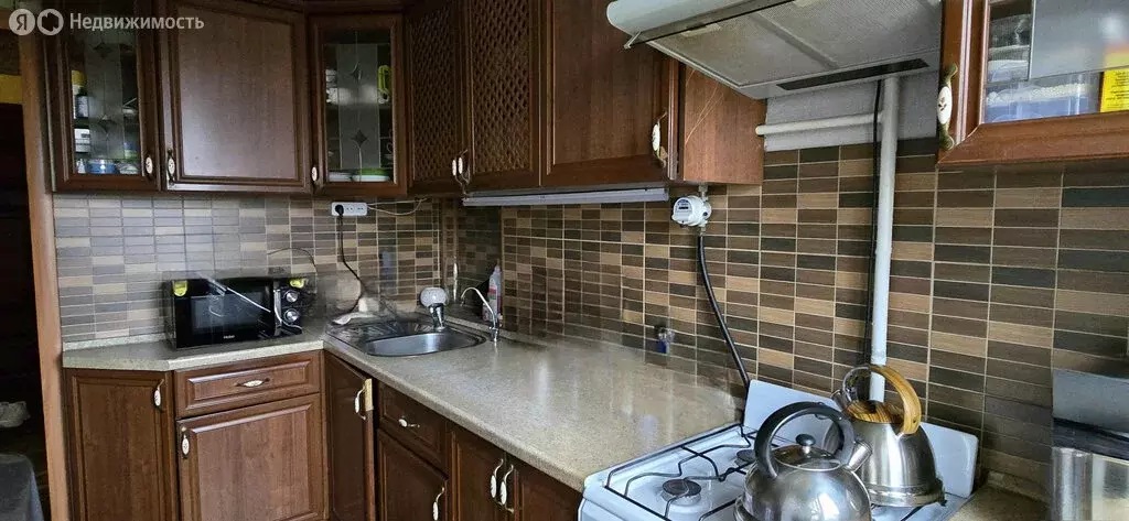 3-комнатная квартира: Челябинск, улица Ворошилова, 3 (52.6 м) - Фото 2