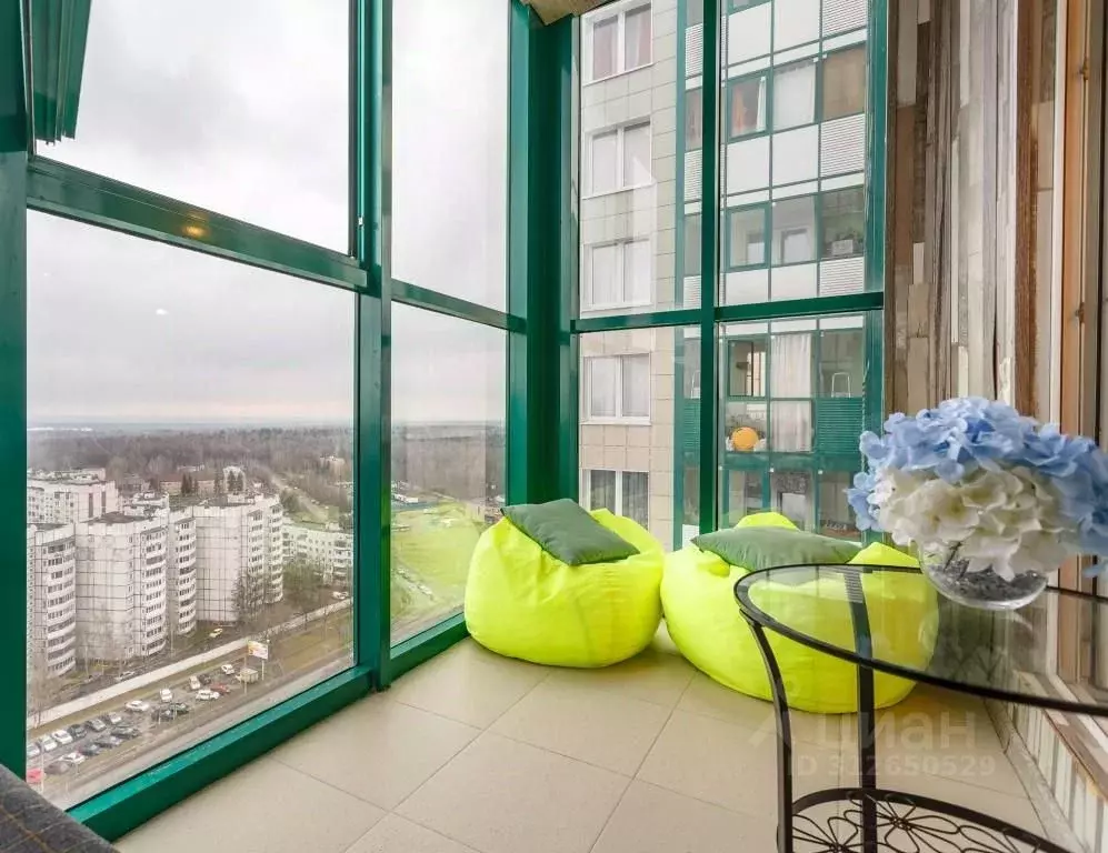 1-к кв. Московская область, Красногорск бул. Космонавтов, 8 (35.0 м) - Фото 0