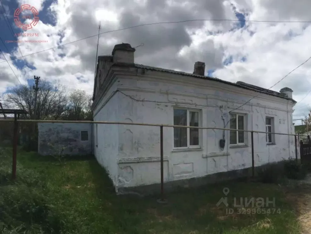 Дом в Крым, с. Ленинское ул. Советская (49 м) - Фото 2