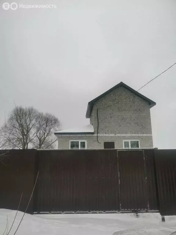 Дом в село Белый Ключ, 1-я Садовая улица, 3 (700 м) - Фото 1