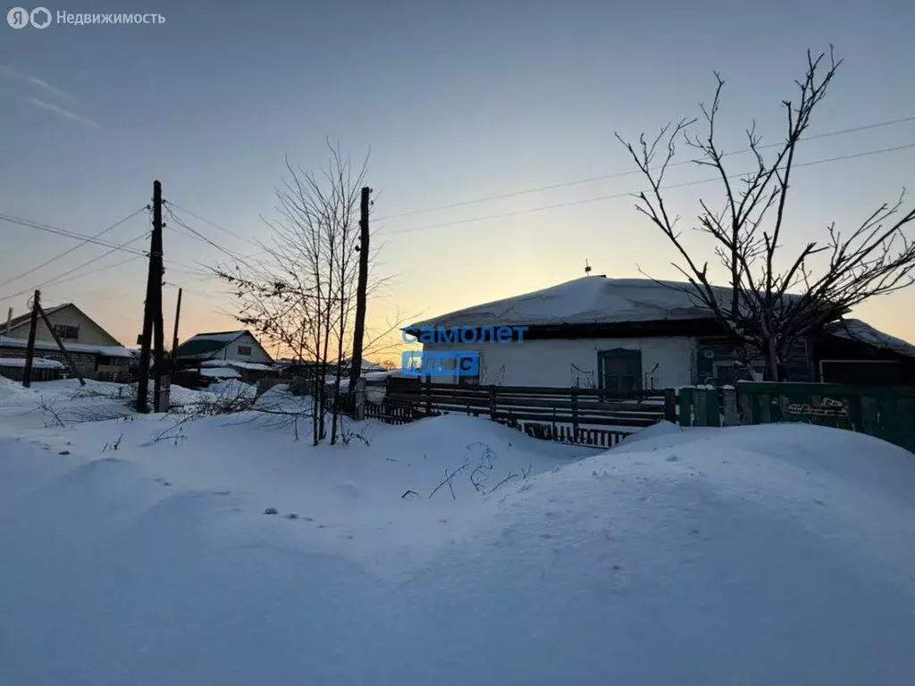 Дом в Бийск, улица 15-й Мозырской Красногвардейской ордена Суворова ... - Фото 0