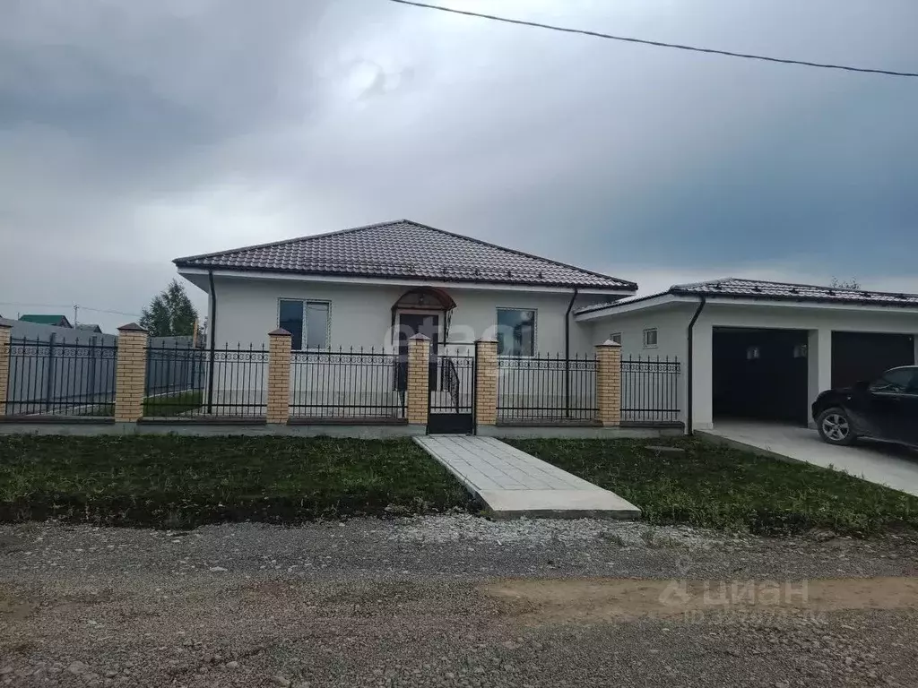 Дом в Свердловская область, Полевской Партизанская ул., 91 (130 м) - Фото 1