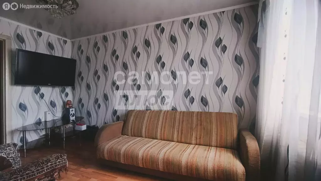 4-комнатная квартира: Рубцовск, Краснознаменская улица, 106 (61 м) - Фото 0