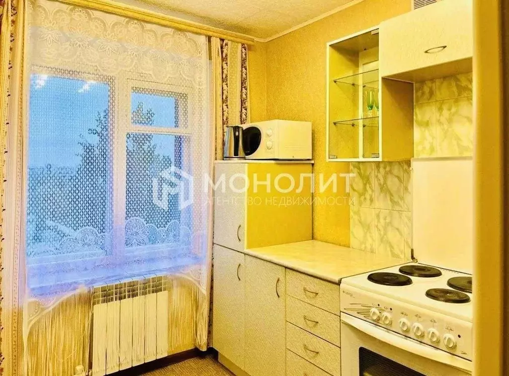 3-к кв. Белгородская область, Старый Оскол Жукова мкр, 25 (63.0 м) - Фото 0