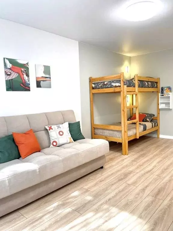 2-к кв. Тюменская область, Тюмень Солнечный проезд, 2 (56.0 м) - Фото 0