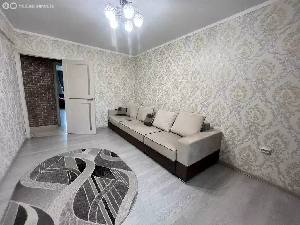 3-комнатная квартира: Брянск, 2-й проезд Станке Димитрова, 7Б (58.4 м) - Фото 1