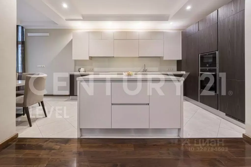 3-к кв. Москва Староволынская ул., 12к4 (156.5 м) - Фото 1