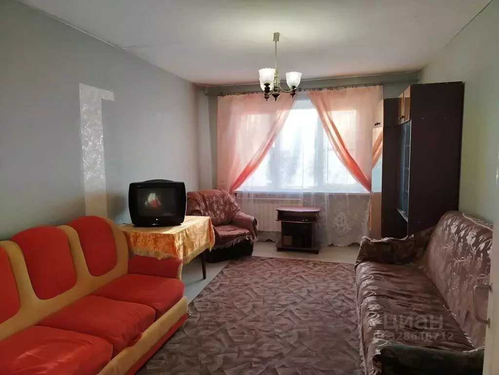 1-к кв. Ленинградская область, Тихвин 6-й мкр, 22 (35.0 м) - Фото 1