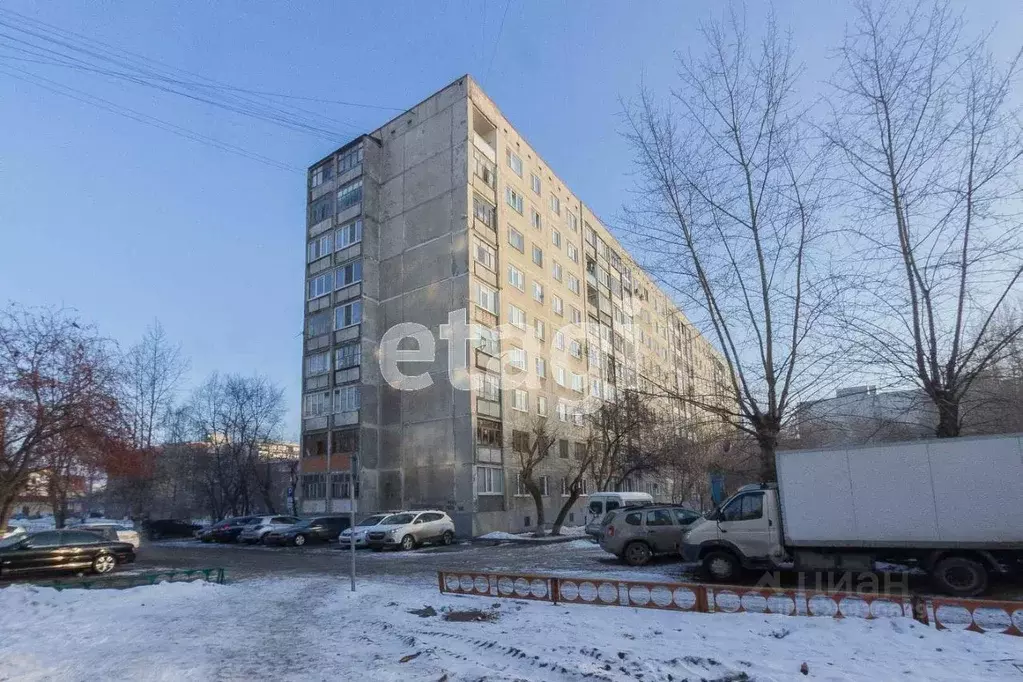 3-к кв. Тюменская область, Тюмень ул. 30 лет Победы, 78 (64.1 м) - Фото 1