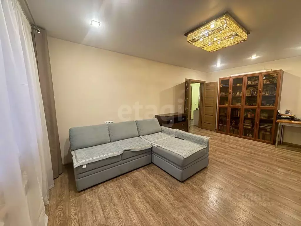 4-к кв. Бурятия, Улан-Удэ Кабанская ул., 18 (87.7 м) - Фото 1