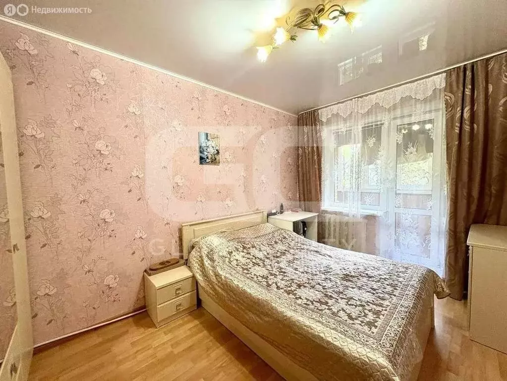 3-комнатная квартира: Брянск, улица Медведева, 11 (66 м) - Фото 2