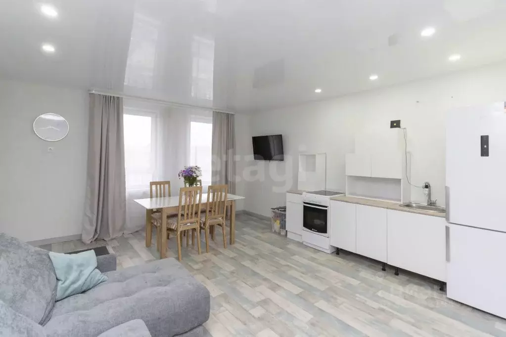 1-к кв. Тюменская область, Тюмень Родниковая ул., 4 (50.7 м) - Фото 1