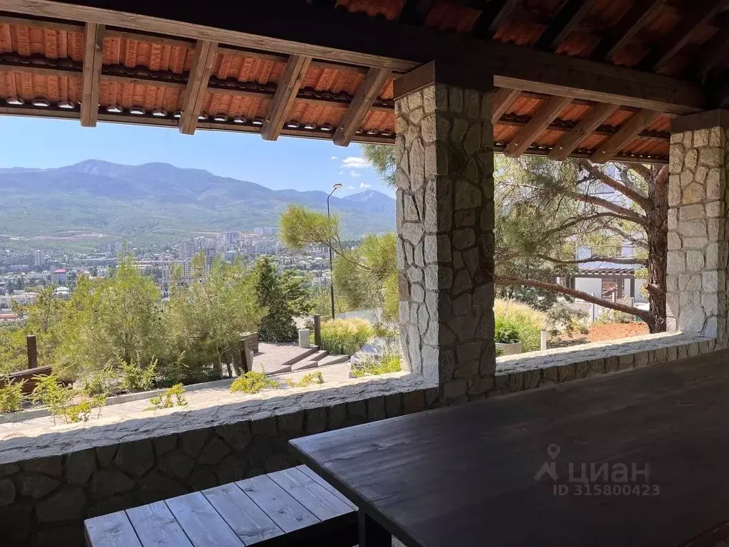 1-к кв. Крым, Алушта муниципальный округ, пос. Семидворье пер. ... - Фото 1