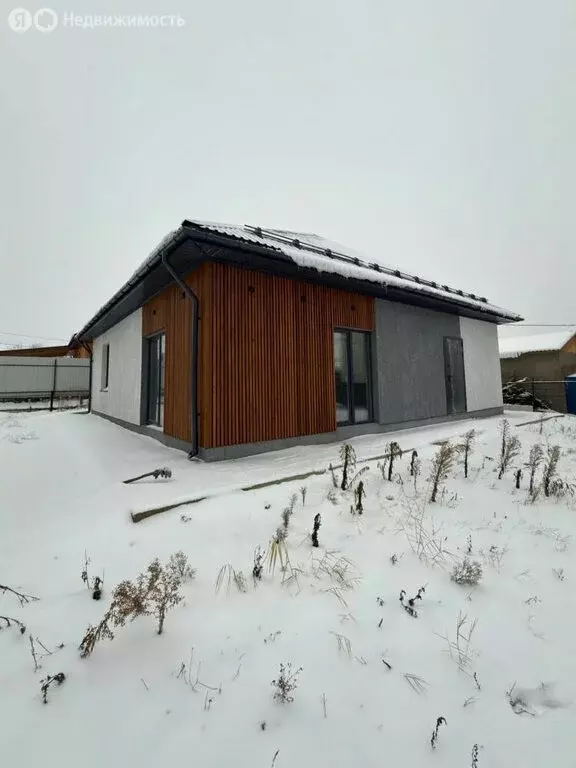 Дом в Саратовская область, Энгельс (97 м) - Фото 1