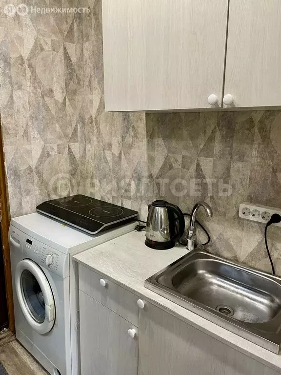 Квартира-студия: Мурманск, улица Виктора Миронова, 10 (17 м) - Фото 2