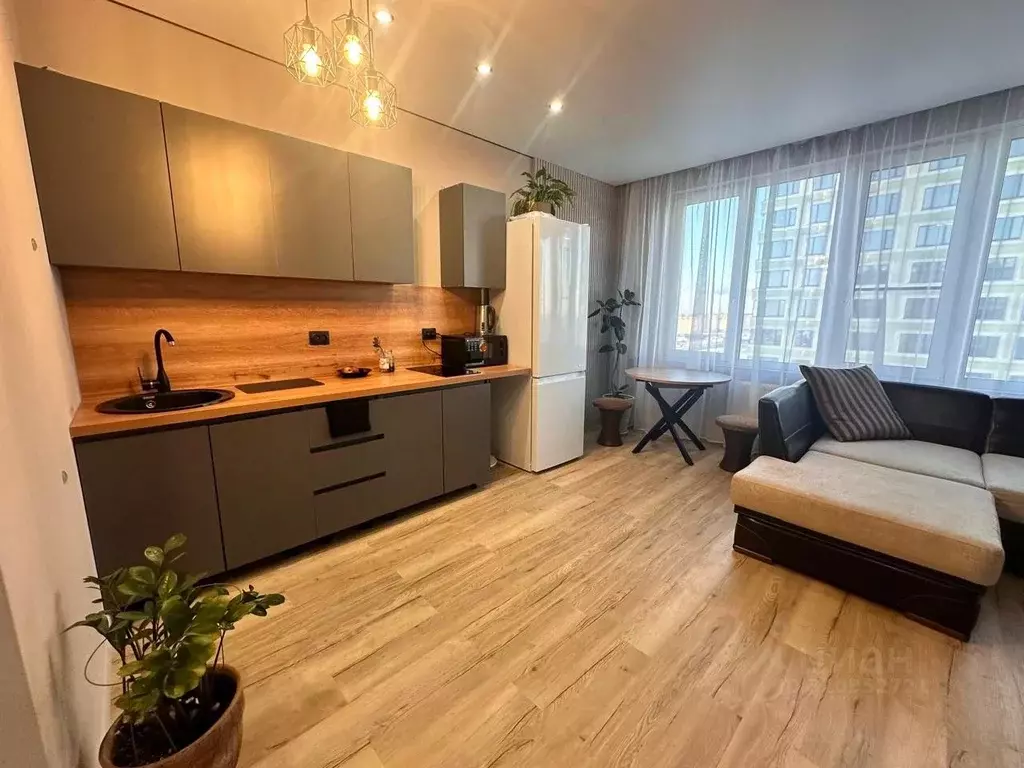 Студия Тюменская область, Тюмень ул. Эльвиры Федоровой, 1 (29.0 м) - Фото 2