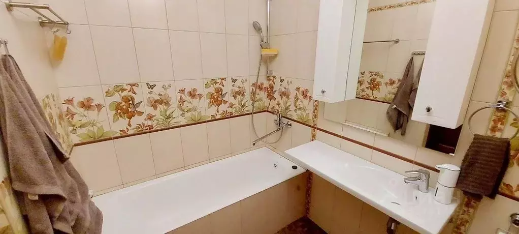 2-к кв. Тульская область, Тула ул. Макаренко, 7 (69.8 м) - Фото 2