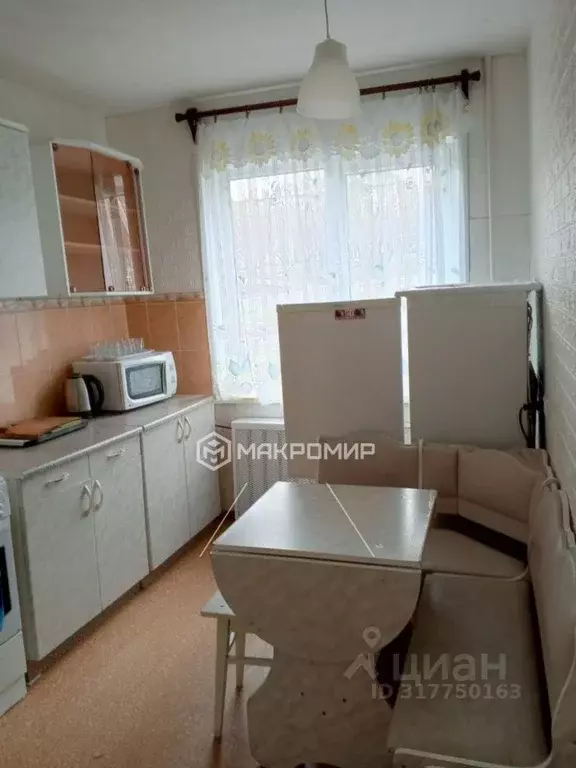 2-к кв. Пермский край, Губаха Октябрьский просп., 5 (49.8 м) - Фото 1