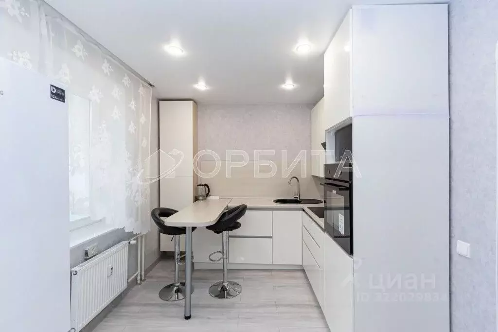 1-к кв. Тюменская область, Тюменский район, д. Патрушева ул. Михаила ... - Фото 0