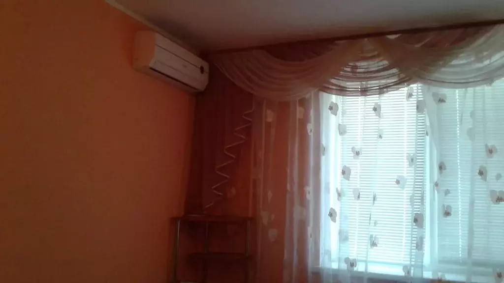 1-к кв. Волгоградская область, Волгоград Жилгородок мкр, ул. ... - Фото 1