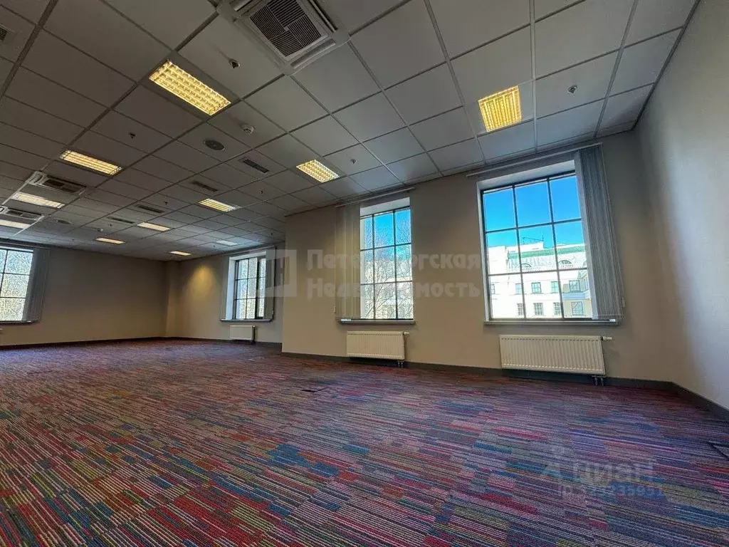 Офис в Санкт-Петербург Инструментальная ул., 3Б (632 м) - Фото 1