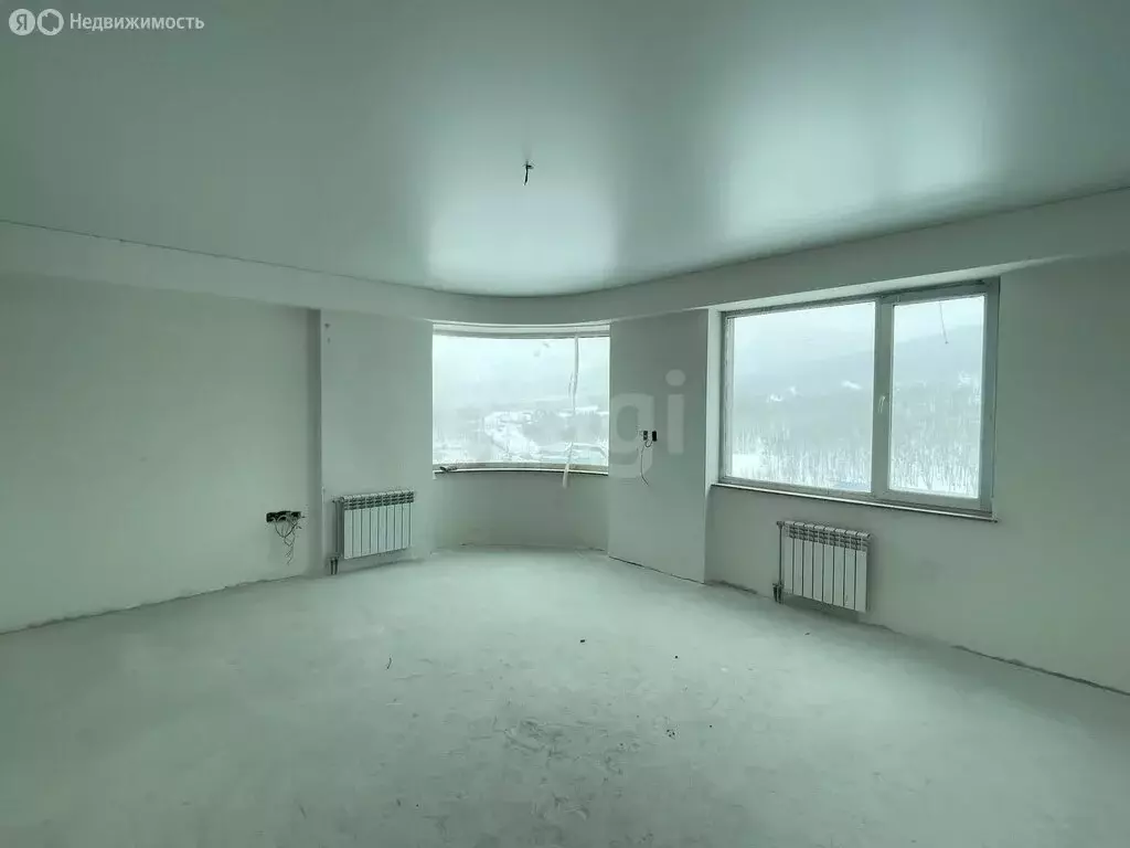 3-комнатная квартира: Южно-Сахалинск, улица Алексея Максимовича ... - Фото 2