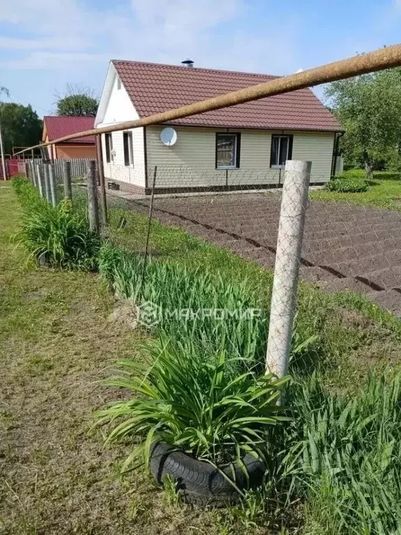 Дом в Орловская область, Урицкий район, Городищенское с/пос, с. ... - Фото 1