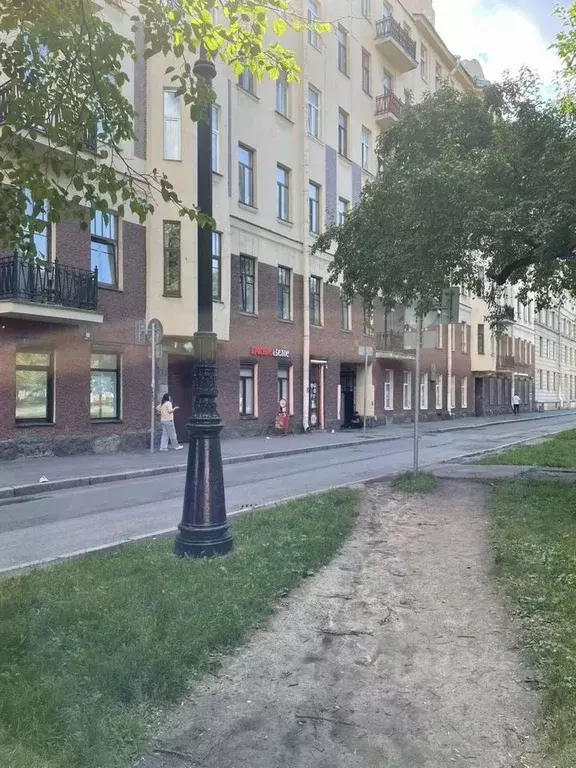 Комната Санкт-Петербург просп. Большой Васильевского острова, 56 - Фото 1