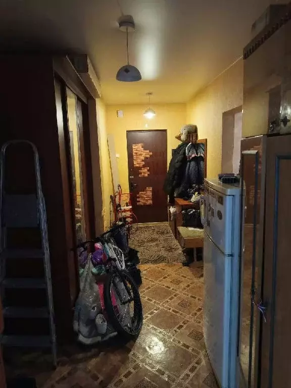 Продается 4-комнатная квартира - Фото 2