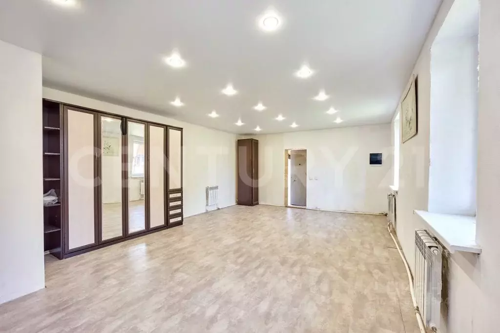 Дом в Пермский край, Пермь ул. Стольникова, 92 (88 м) - Фото 1