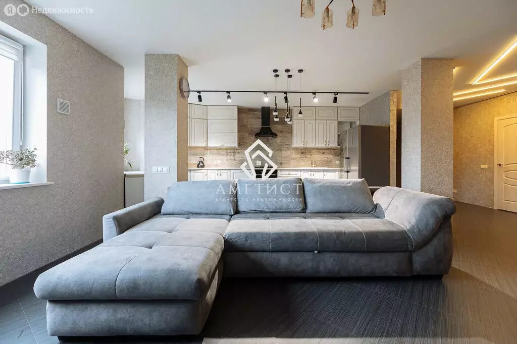 3-комнатная квартира: Калининград, Зелёная улица, 89 (166.6 м) - Фото 1