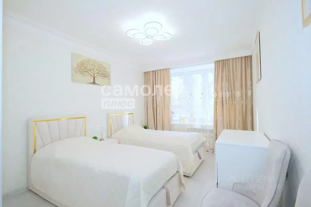 3-к кв. Кемеровская область, Кемерово бул. Строителей, 67 (91.1 м) - Фото 1