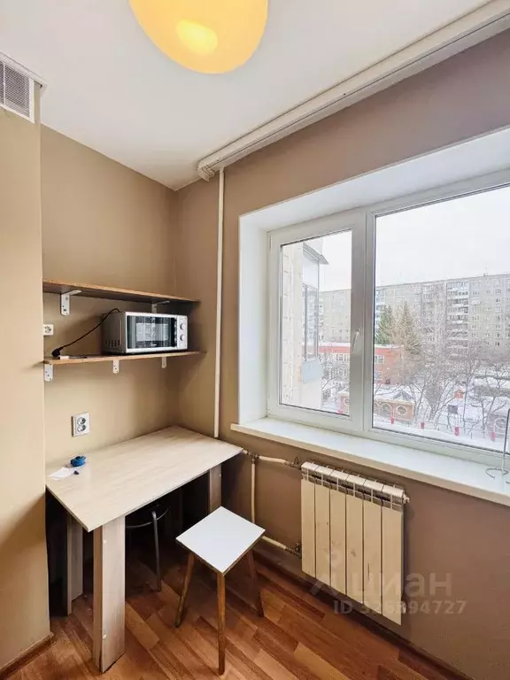 1-к кв. Свердловская область, Екатеринбург ул. Уральская, 65 (28.0 м) - Фото 1