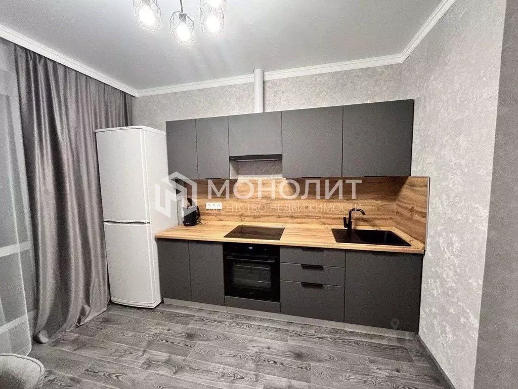 2-к кв. Белгородская область, Старый Оскол Восточный мкр, 1 (55.0 м) - Фото 2