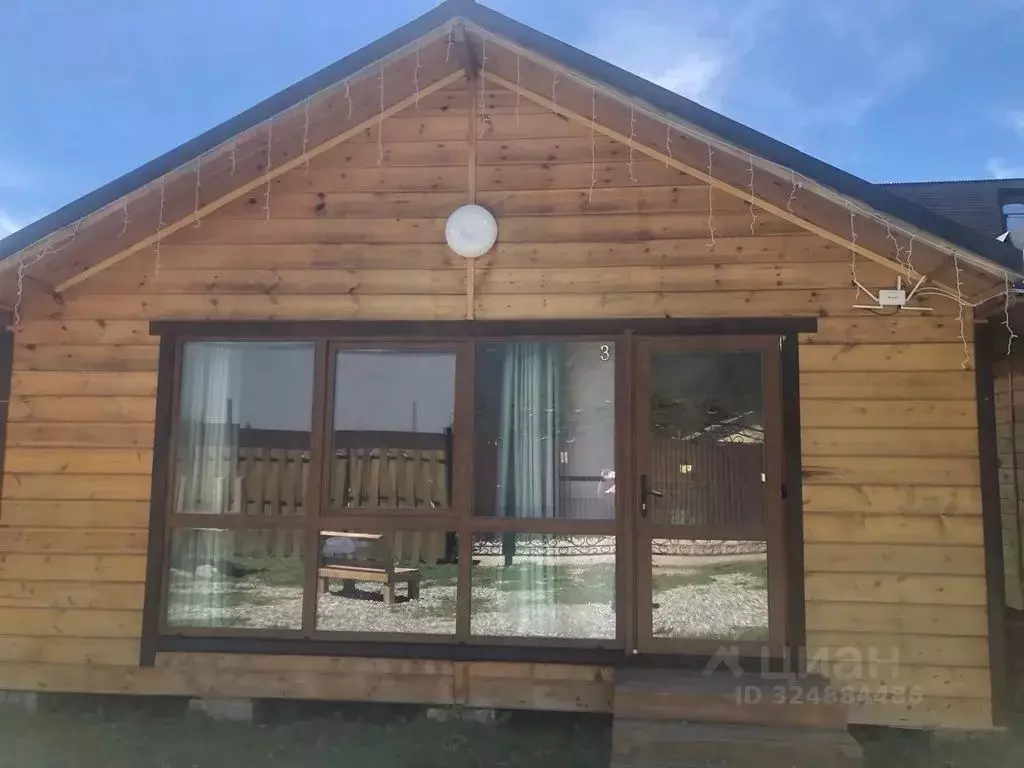 Дом в Карачаево-Черкесия, Зеленчукский район, с. Архыз ул. Ленина, 9Б ... - Фото 1