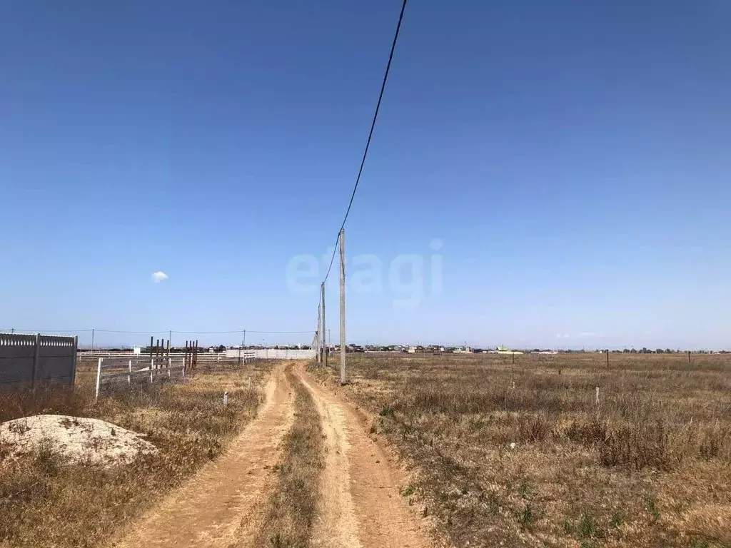 Участок в Крым, Сакский район, с. Штормовое  (6.01 сот.) - Фото 1